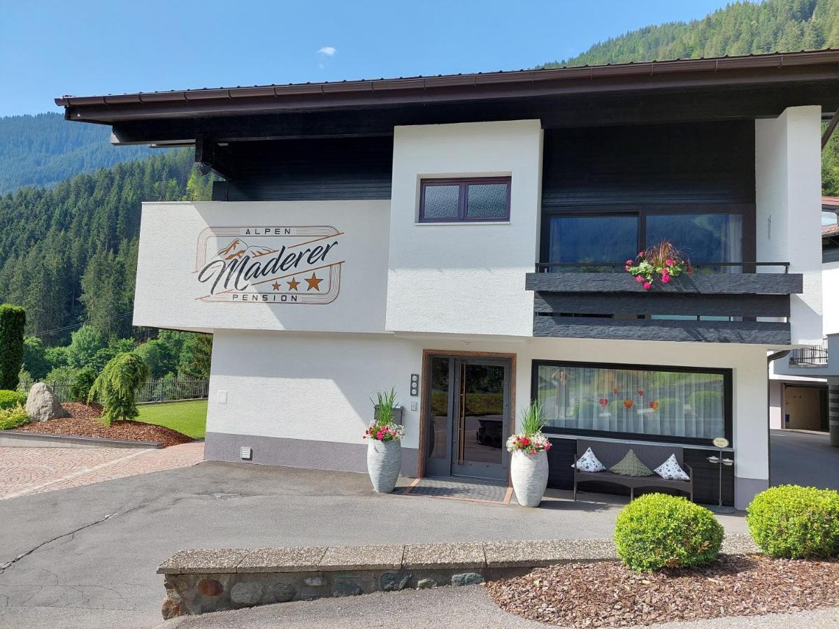 Alpenpension Maderer ガシュルン エクステリア 写真